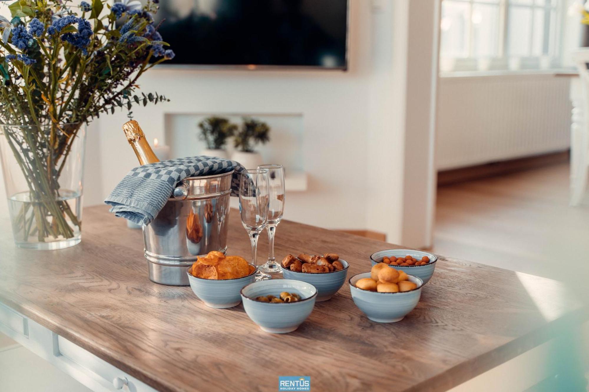 Villa Promenade - Luxuriously Apartment For 8 People Nieuwpoort Eksteriør bilde